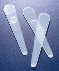 sterile plastic spoons & knives